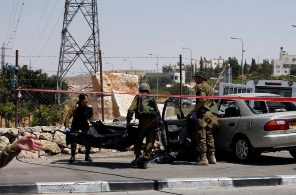 attacco palestinese soldati israeliani