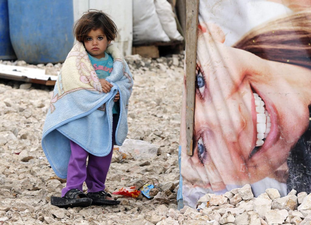 bambina siriana campo valle bekaa libano