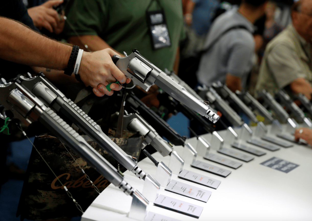 Australia | Riconsegnate 26mila armi da fuoco alla polizia | TPI
