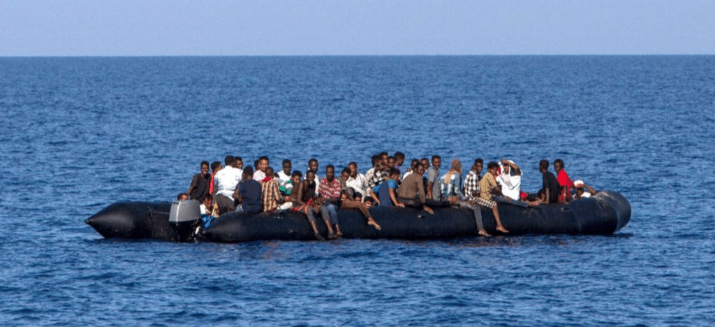 Bruxelles vuole accogliere migliaia di rifugiati e istituire meccanismi legali di immigrazione per scoraggiare il traffico di esseri umani nel Mediterraneo