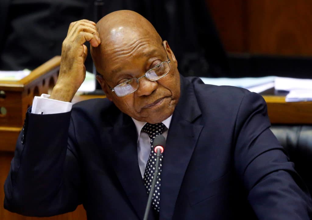 Il presidente sudafricano Zuma è al centro di una serie di scandali giudiziari e rischia di essere processato per corruzione