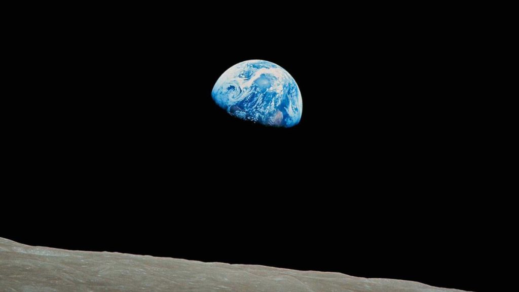 Una foto del pianeta Terra visto dallo spazio.