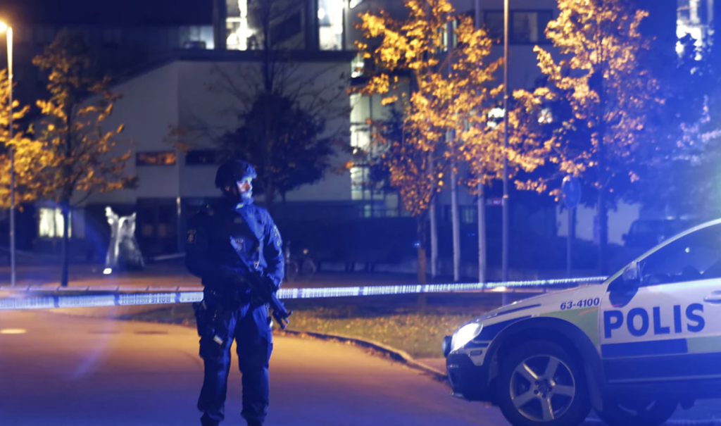 Un'esplosione è avvenuta di fronte una stazione di polizia in Svezia