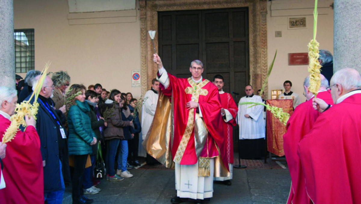 Vescovo Pavia Studenti scuola gay