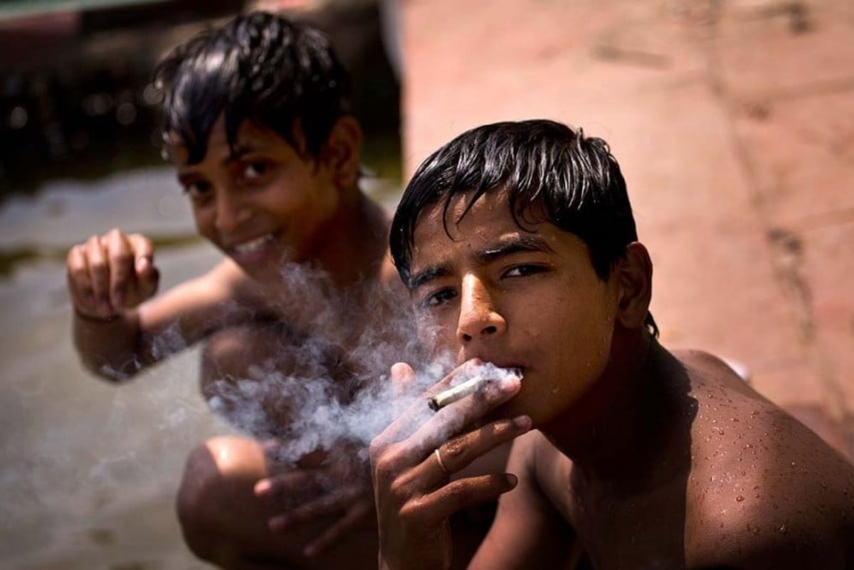 India bambini sigarette