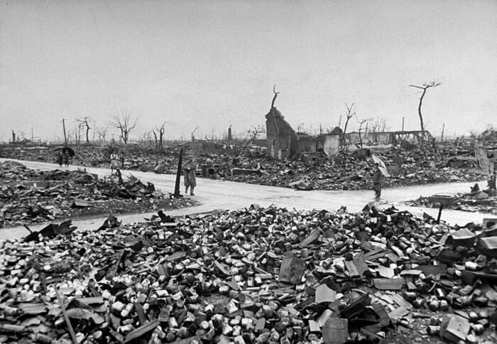 Le foto che mostrano gli effetti della bomba atomica su Hiroshima | TPI