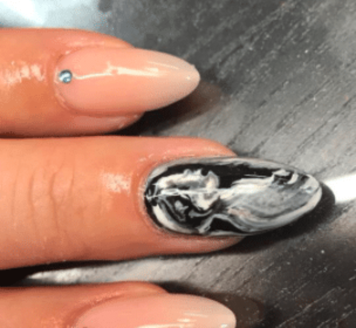 manicure ecografie unghie finte