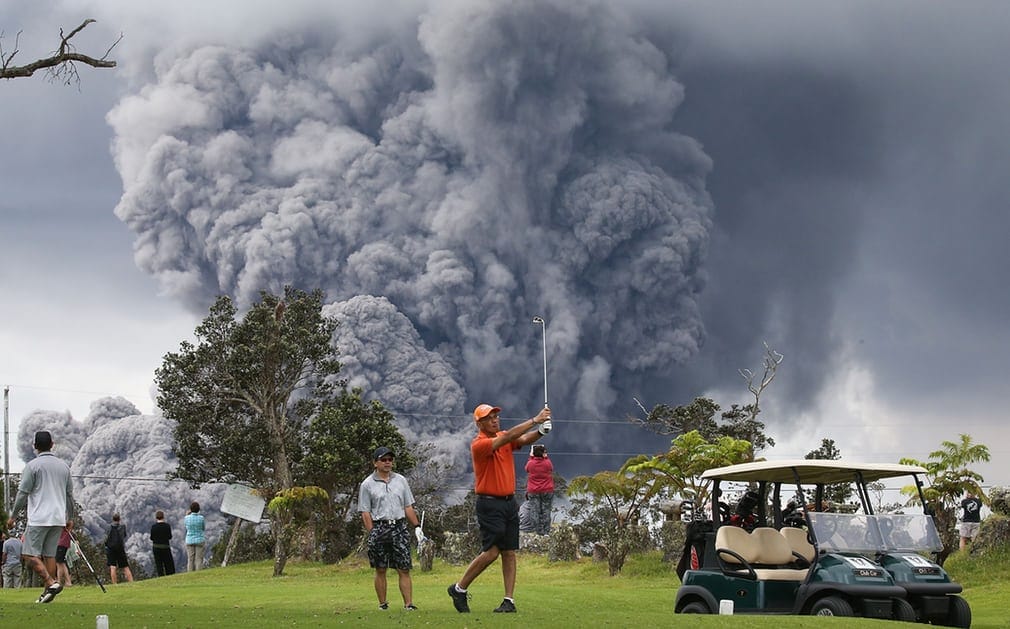 Hawaii vulcano Kilauea eruzione nube 4