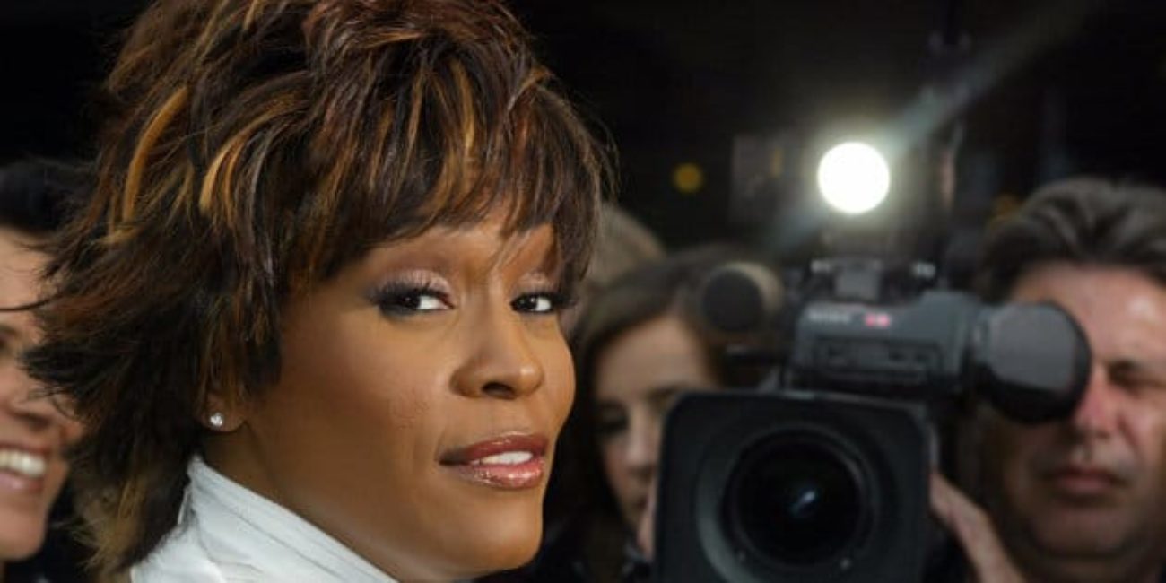 Whitney Houston abusi sessuali
