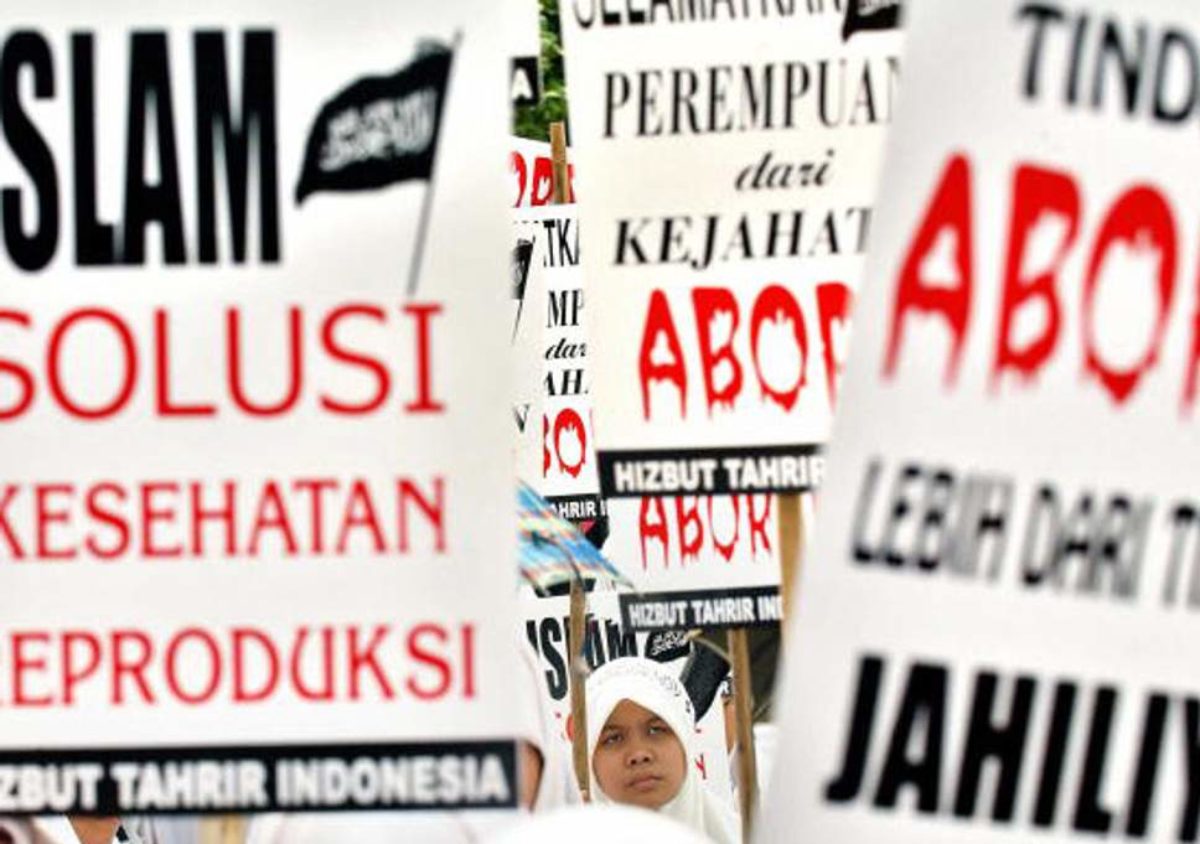 indonesia violentata aborto