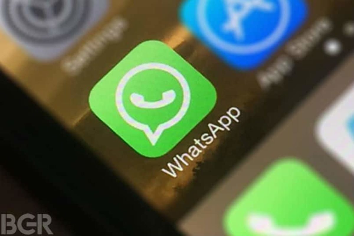 WhatsApp cancella messaggi vecchi