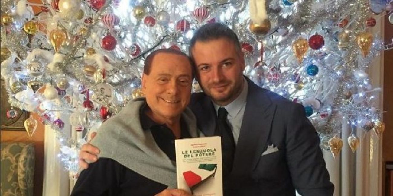 Auguri Di Natale Berlusconi.Re Delle Lenzuola Compra Pagina Del Giornale Per Gli Auguri A Berlusconi