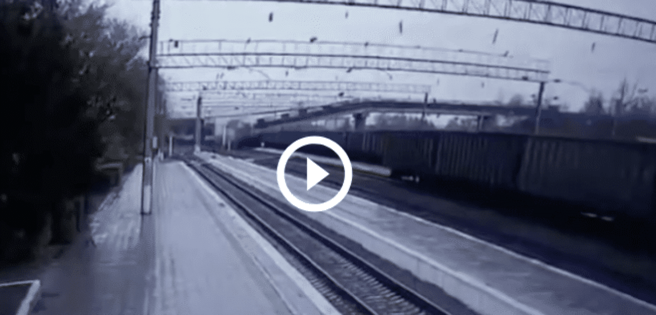 Russia ponte crollato ferrovia video