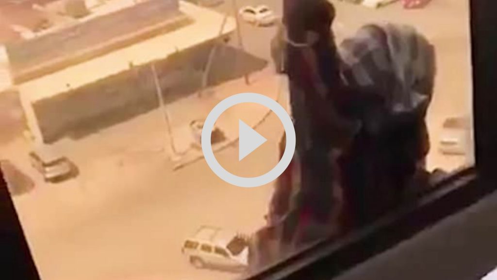 kuwait caduta finestra video