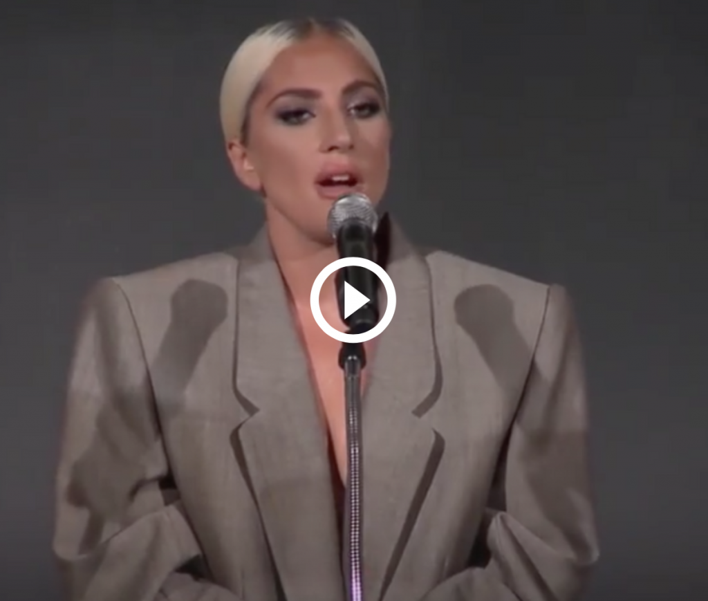 lady gaga completo uomo oversize