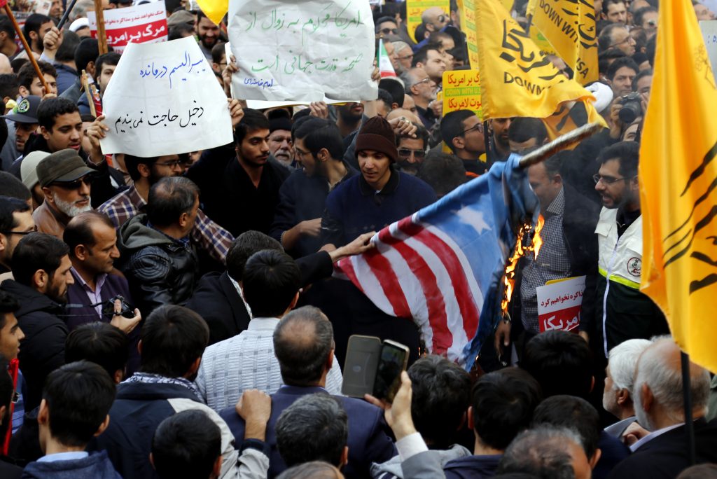 iran cittadini contro sanzioni