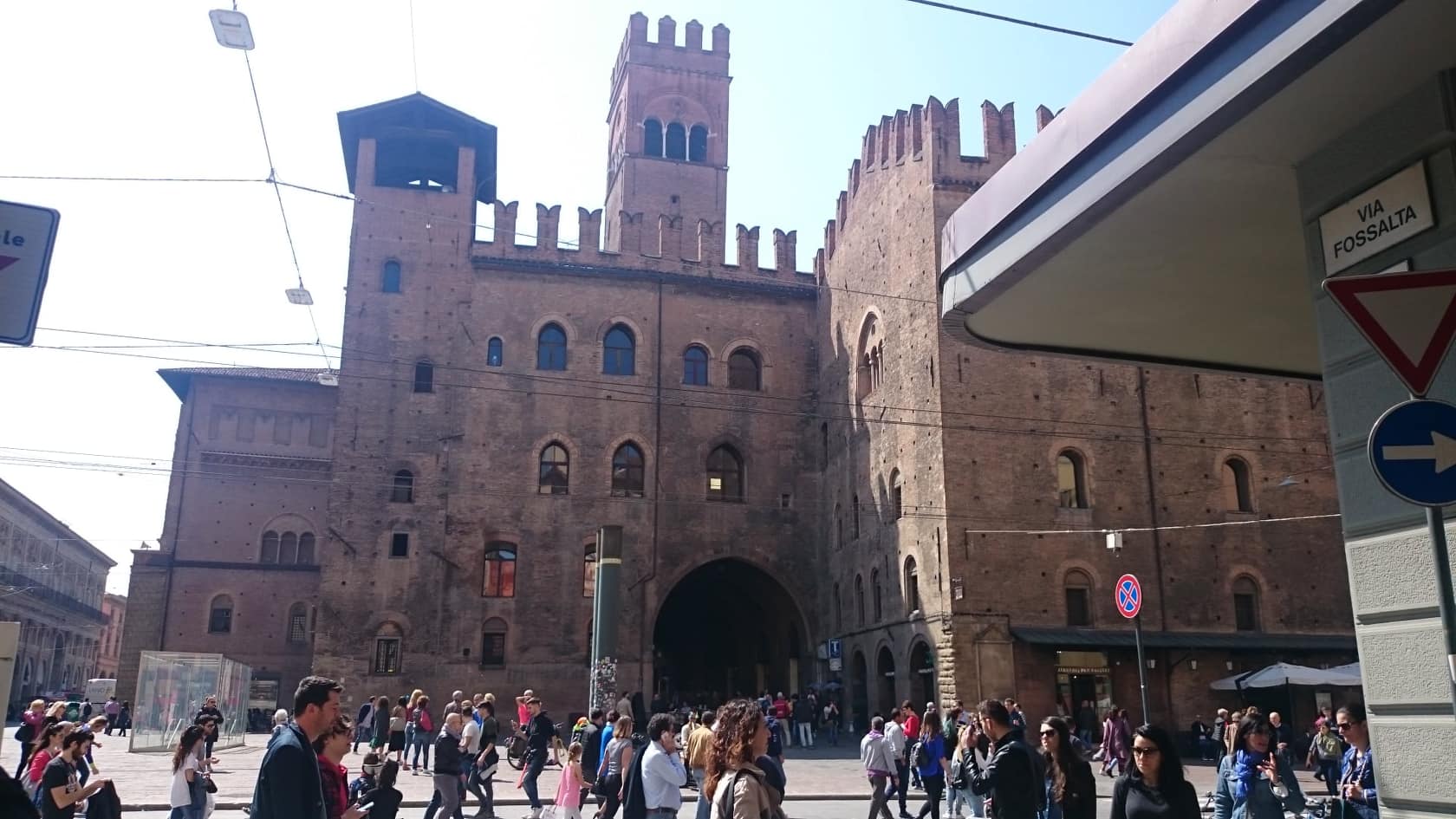 Airbnb, il caso Bologna l'app ha ucciso il mercato degli affitti agli