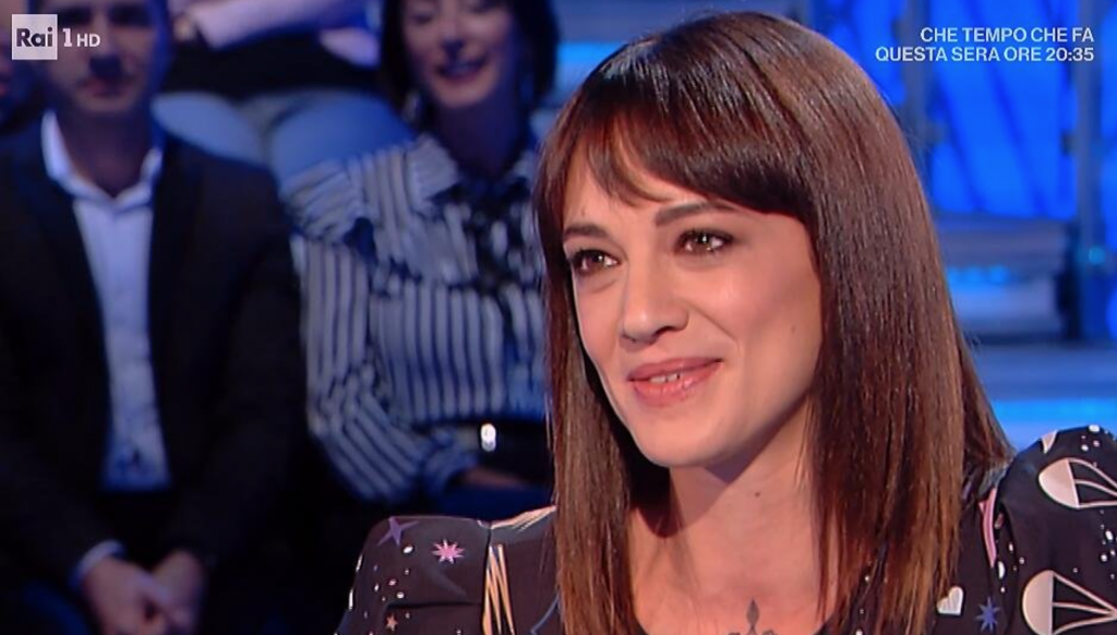 asia argento news domenica in