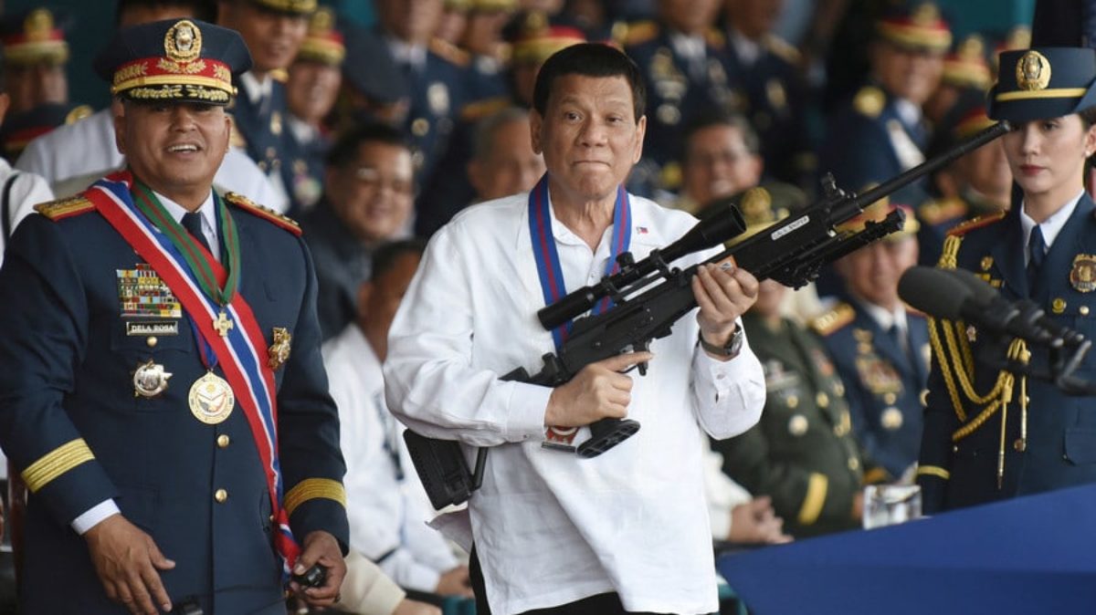 filippine poliziotti ergastolo guerra droga