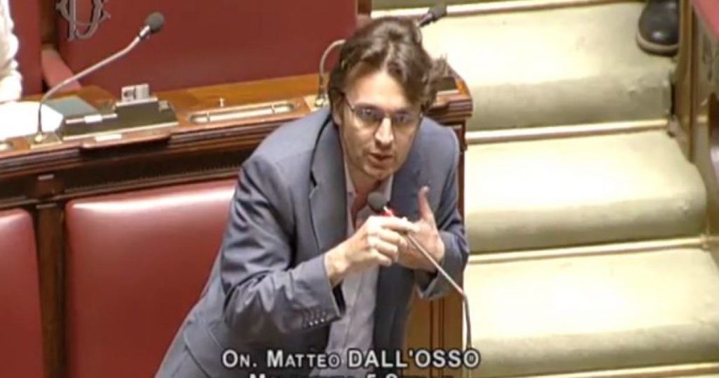 Chi è Matteo Dall'Osso, il deputato del Movimento 5 stelle passato a Forza Italia