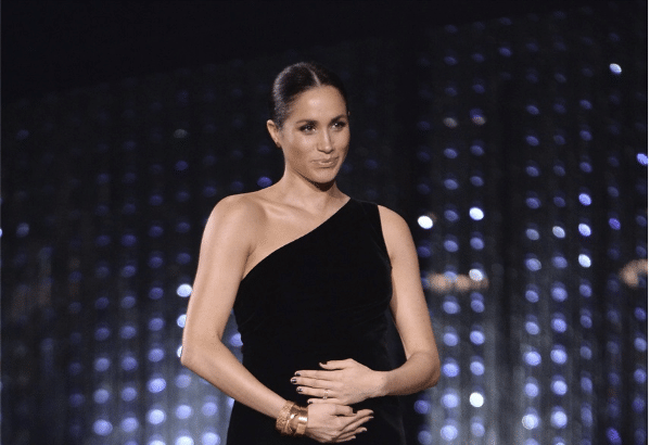 meghan markle selfie