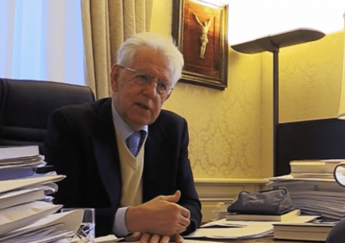 Mario Monti fake history