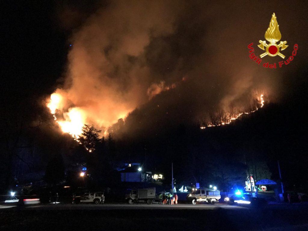 incendio Varese oggi 4 gennaio 2019