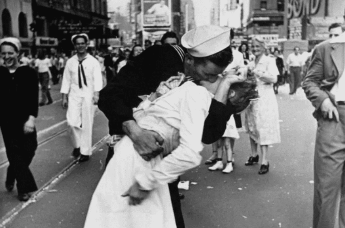 marinaio foto bacio