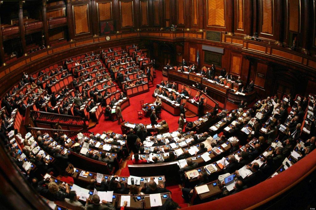 senato vota riforma taglio parlamentari