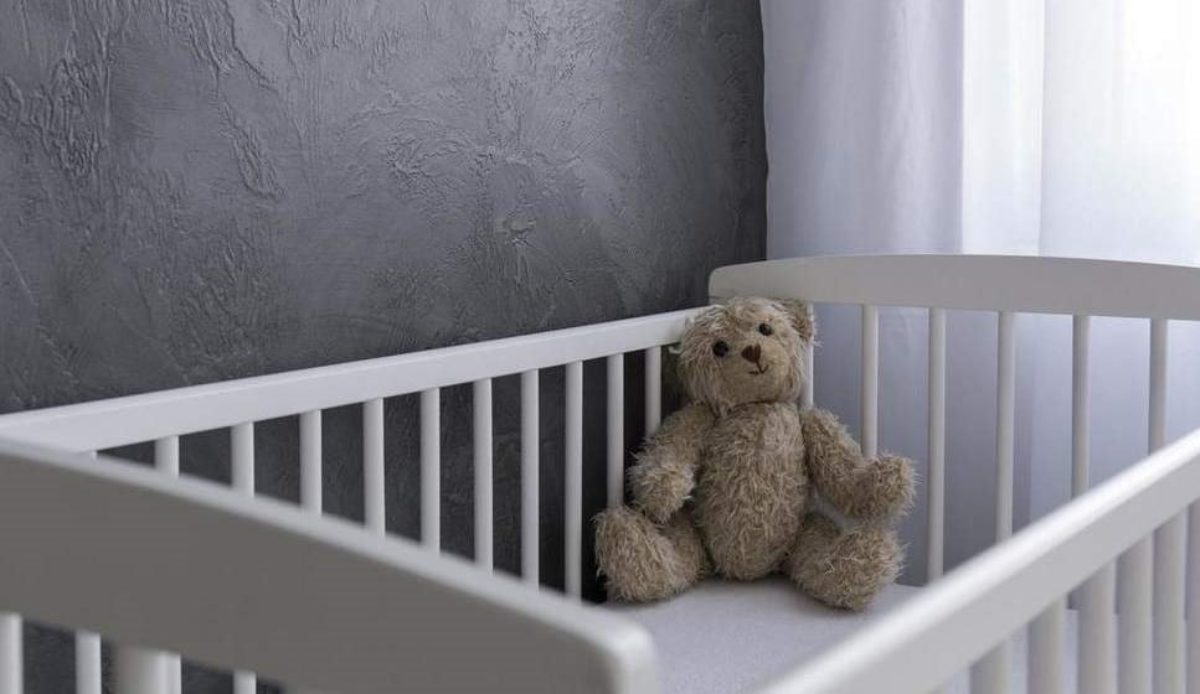 bambina violentata napoli