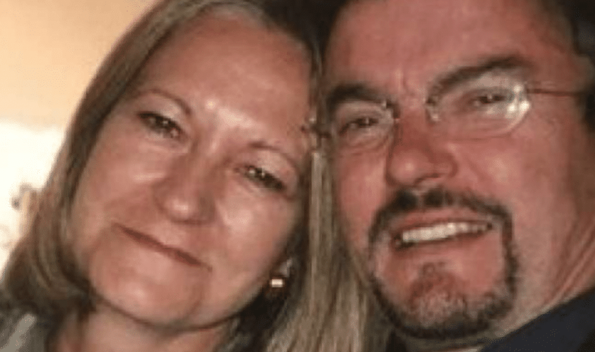 uccide marito martellate assolta