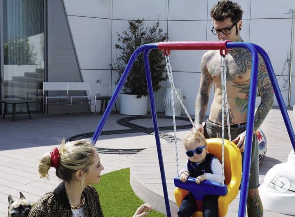 chiara ferragni fedez nudo critiche
