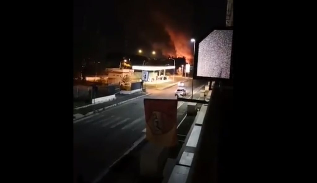 incendio discarica roma