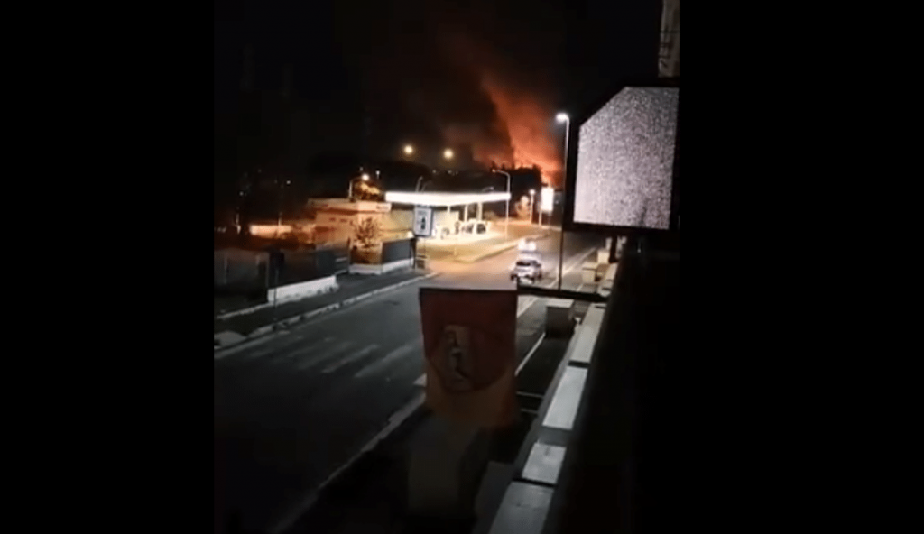 incendio discarica roma m5s