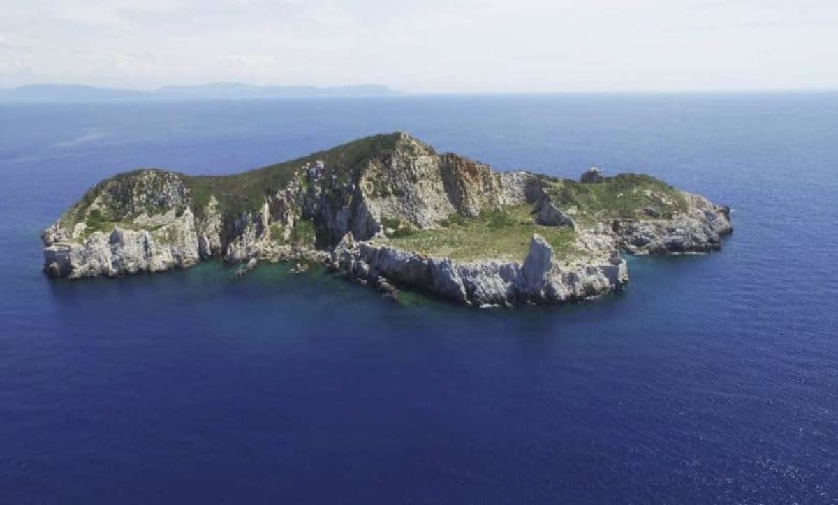 isole in vendita in italia