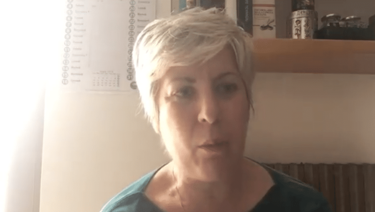 maestra sospesa catania