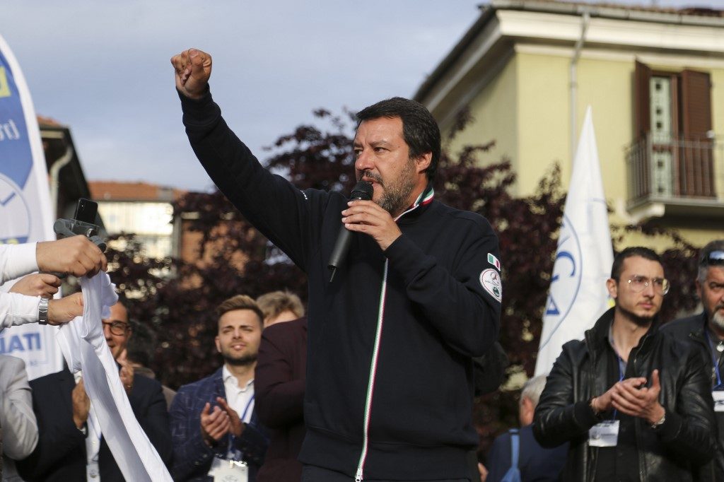 Salvini striscioni Carpi