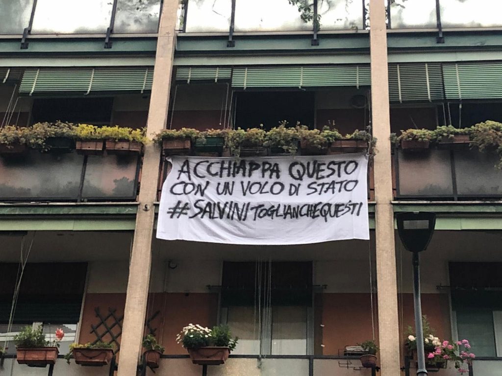 salvini milano striscioni