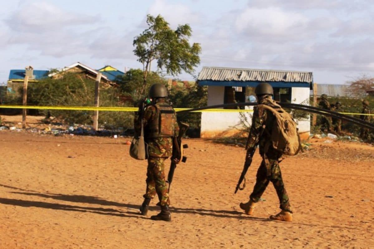 kenya esplosioni uccisi poliziotti