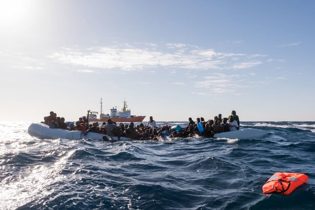 migranti 350 persone salvate malta