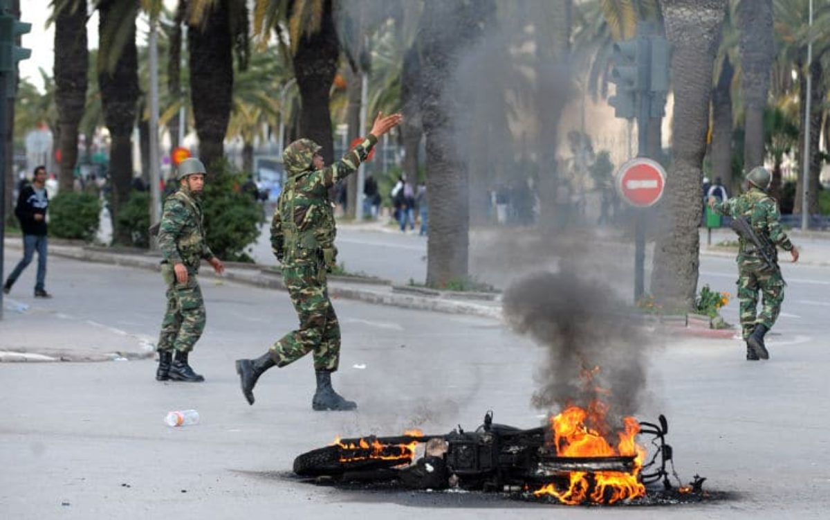 tunisia attentato kamikaze tunisi