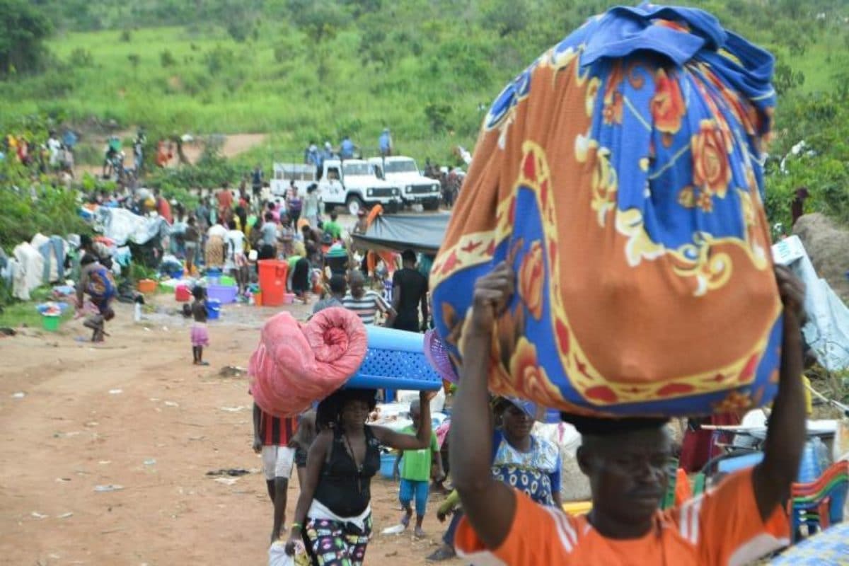 angola rifugiati congolesi marcia