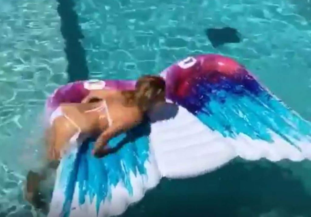 barbara d'urso hot materassino