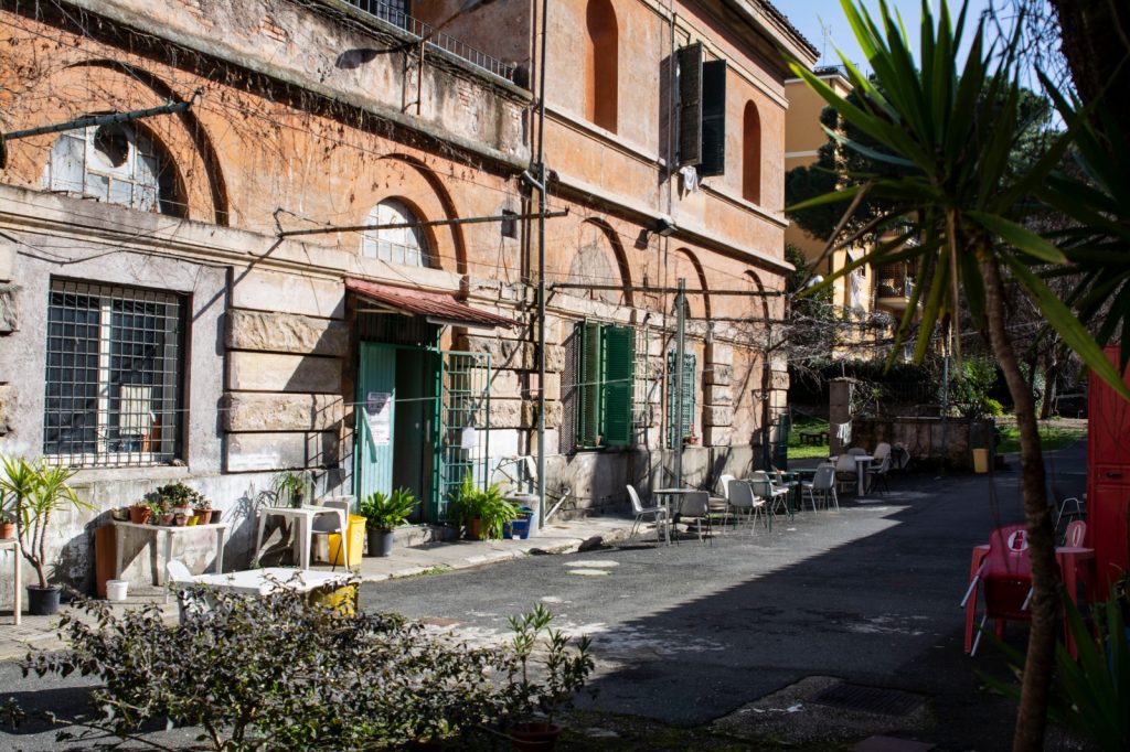lucha y siesta sgombero