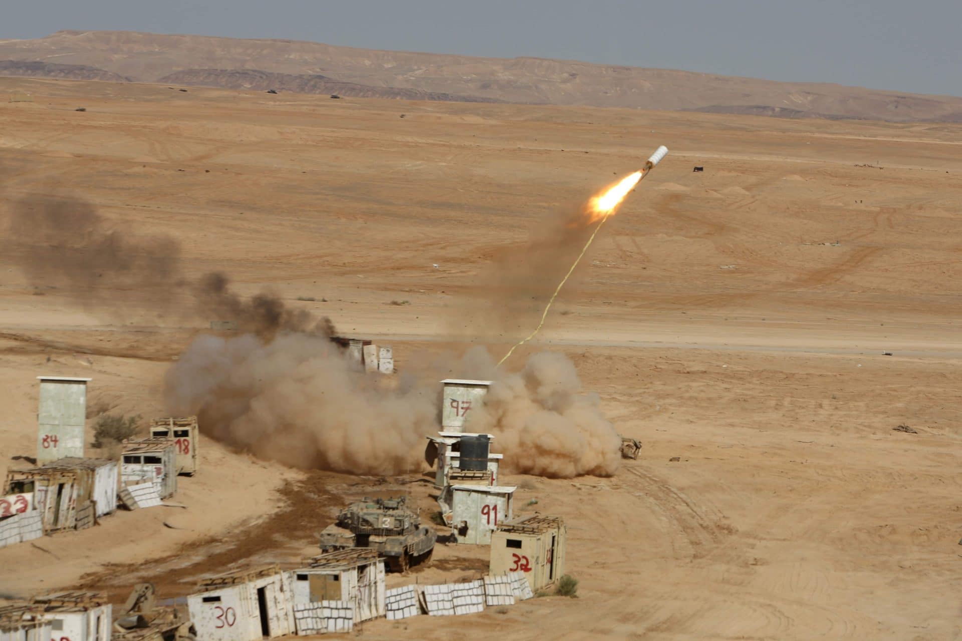 Questo è l'Inizio della Fine - Pagina 4 Israele-missile-dal-libano