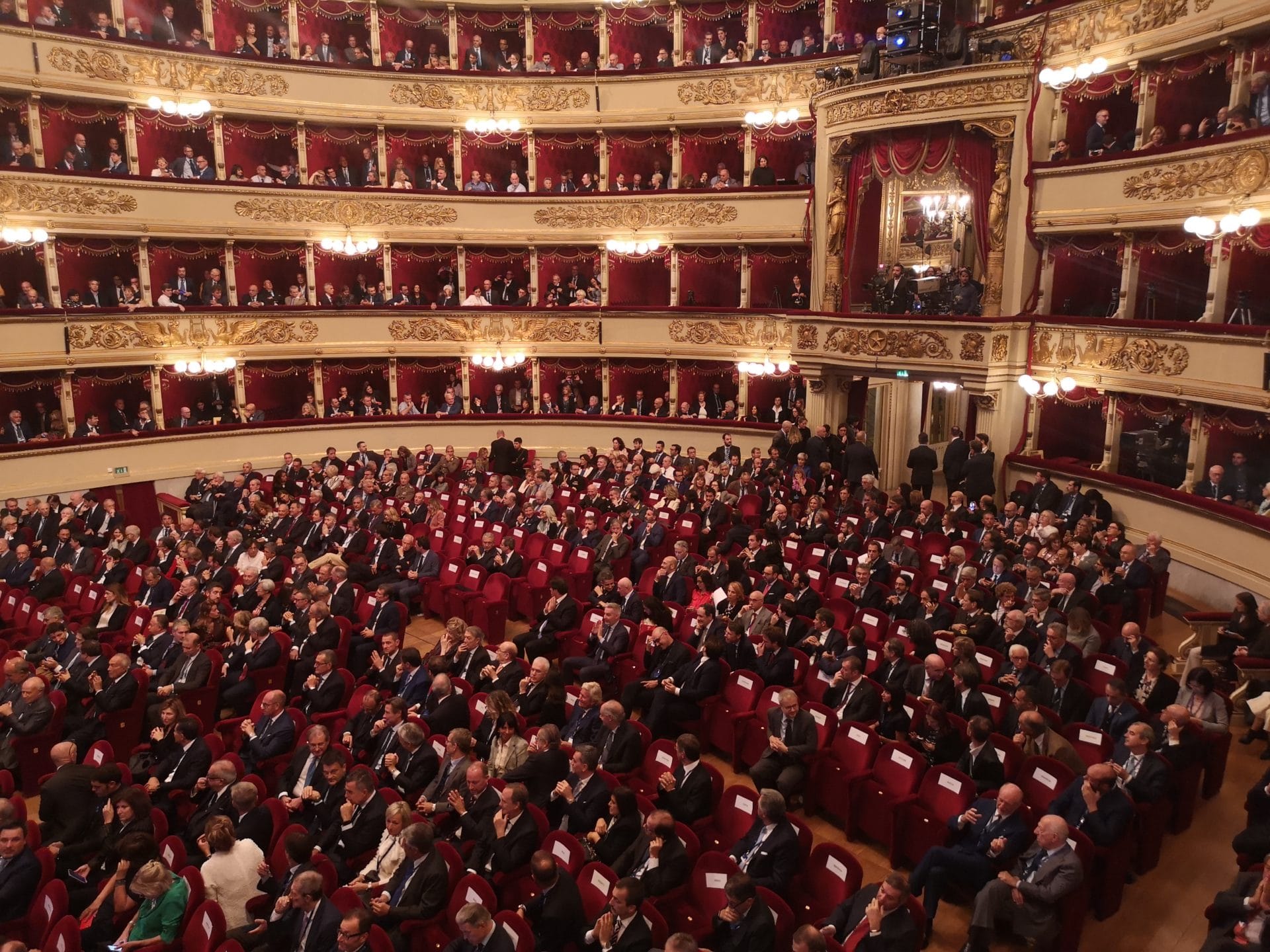 Teatro alla Scala, Assemblea Generale Assolombarda