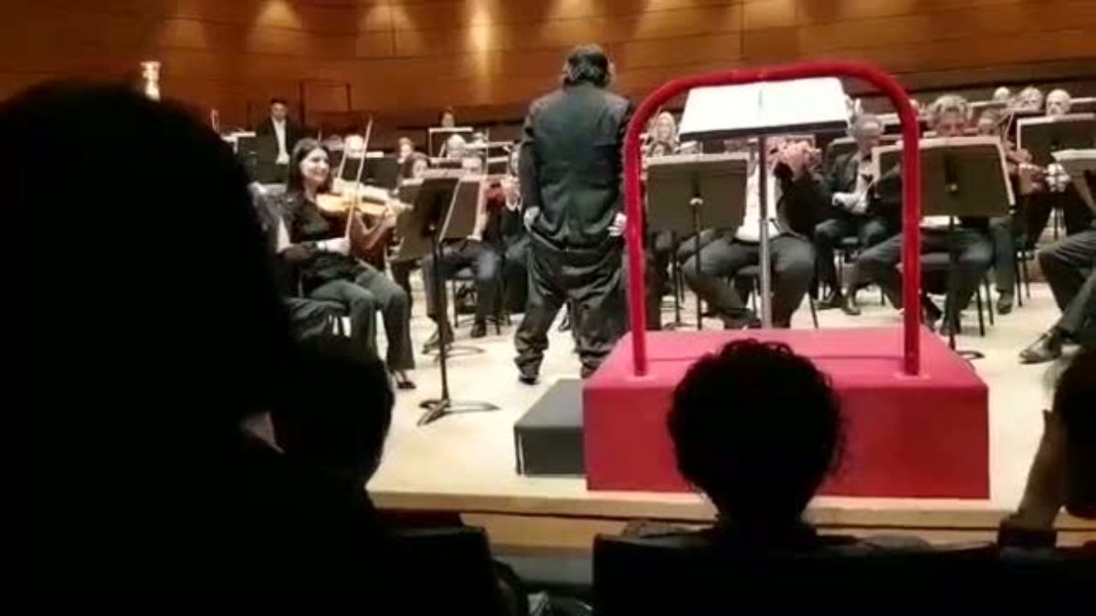 direttore orchestra pantaloni