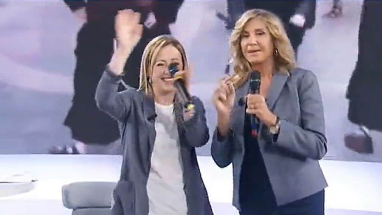 "Yo soy la Meloni ripropone suo tormentone in spagnolo VIDEO
