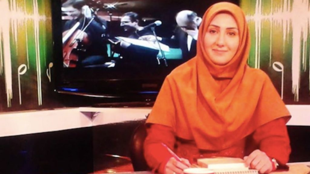 dimissioni giornalista iraniana