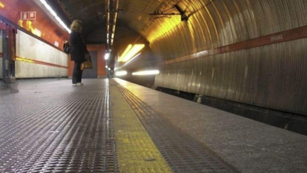 metro roma chiusa